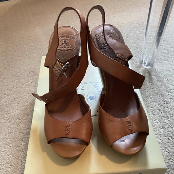 Lucky Brand Tan Heels - Picture 1 of 4